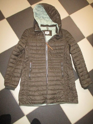 Camel Active,leichte Steppjacke,Grün,Gr.38,Brustweite 52cm.,Länge 76cm.,Kapuze