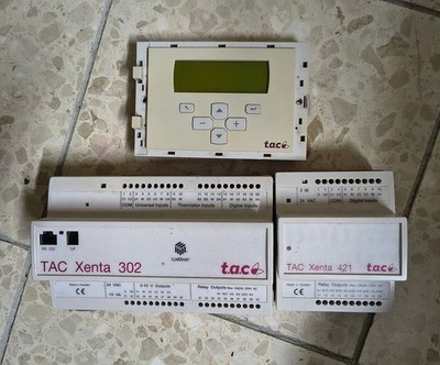 Schneider / TAC Xenta 302 Regler + Xenta 421 IO-Modul + Xenta OP Terminal