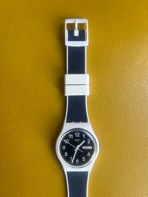 Swatch Swiss Watch GW715 Navy & White - Water Resistant - New w Box