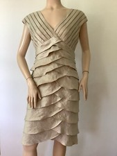 ADRIANNA PAPELL Shutter Plat Shimmer Tiered Chiffon Champagne Dress Size 10 