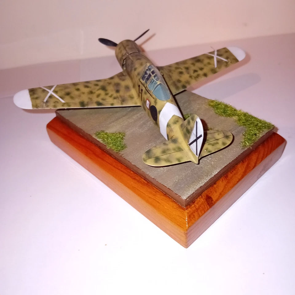 FIAT G 50 PRIMA SERIE SPAGNA COSTRUITO BUILT GEBAUT 1/72 DA KIT IN PLASTICA - Immagine 3 di 4