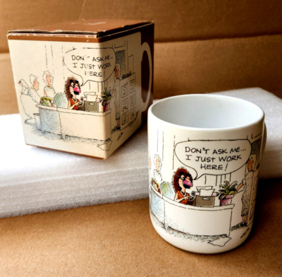 Vintage Hallmark Secretary Coffee Funny Mug Don t Ask Me I Just Work Here Japan