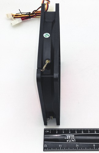 Paquete de 2: NUEVO AZZA 130mm Rojo LED 3/4pin Molex Gaming PC Estuche Ventilador de Enfriamiento con Tornillos - Imagen 11 de 12