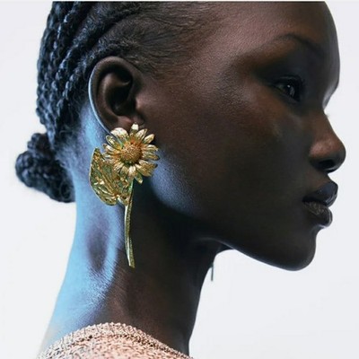 Women Sunflower Fashion Hanging Earrings