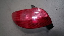 Rückleuchte Heckleuchte Links Peugeot 206 75 Automatik Bj 2001 2KFX/2NFZ/