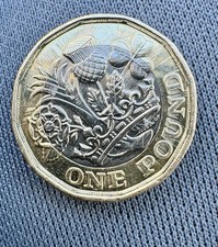 £1 One Pound Coin 2020 United Kingdom Queen Elizabeth II , Mint Error
