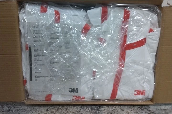 3M 4565-BLK-L 25 Pk Size L Zipper Closure Disposable Coveralls image 1