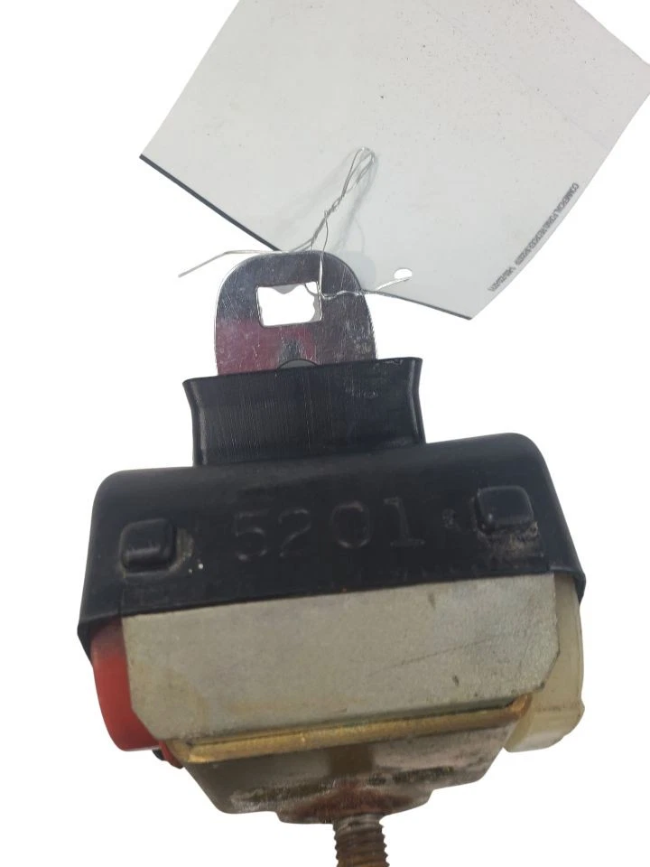 DELTA 88 1972 Seat Belt Rear 642216 - Imagem 4 de 4