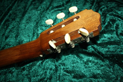 GUITARRA EN ESTUCHE, GUITARRA, LISTA PARA TOCAR, HECHA A MANO, JUAN ESTRUCH, GUITARRA DE CONCIERTO - Imagen 8 de 24