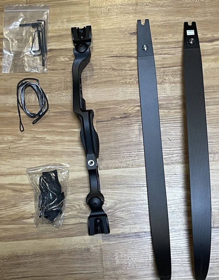 Рекурсивный лук Hoyt Satori Clone 19 дюймов для правой руки с конечностями из углеродного волокна 40 фунтов - Изображение 4 из 4