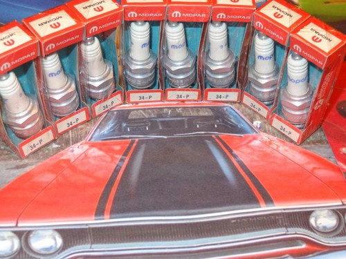 NOS ‘MOPAR’ 34P Spark Plugs.....Charger, Road Runner, Cuda, Challenger, GTX.. - Picture 7 of 10