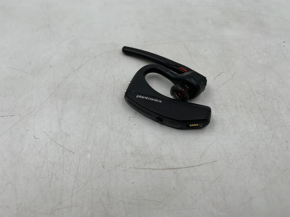 Plantronics 5200 PLT POTE16 Bluetooth Headset w/o dongle or charging case - Image 3 of 4