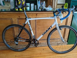 2011 giant tcx
