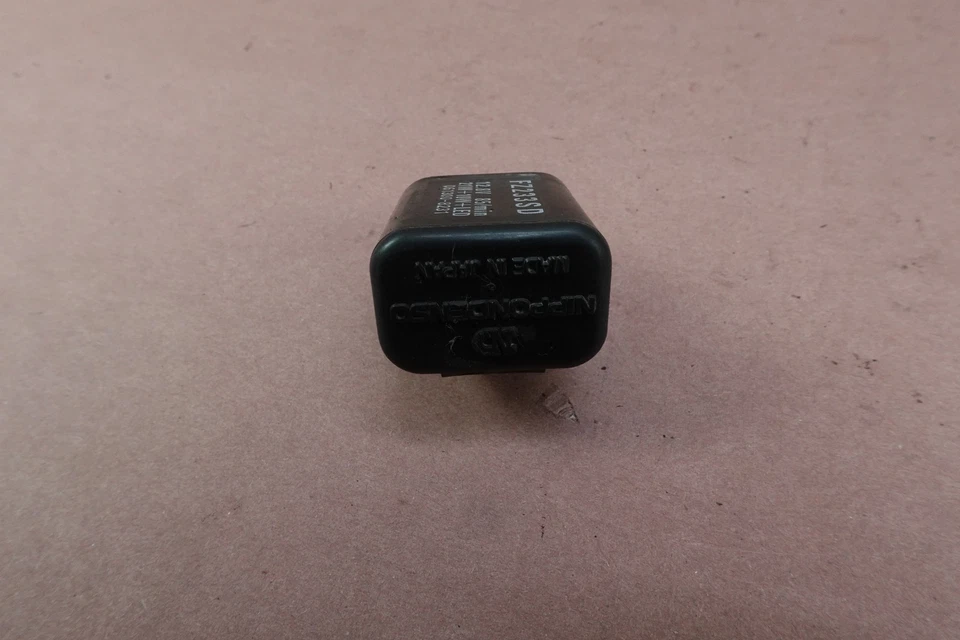 Sensor relé unidad de control Kawasaki Ninja ZX6R ZX600 2009-2012 Foto 4 de 4