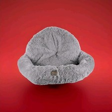 Armarkat Extra Large, Fluffy Gray Round Cat Or Dog Bed - C71NHS. New 
