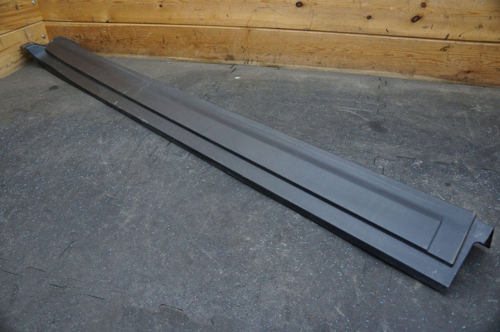 Left Side Skirt Rocker Molding Trim Panel 670065825 Maserati Levante 17+ *Note