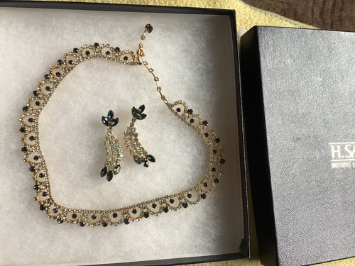 H Samuel necklace and earrings