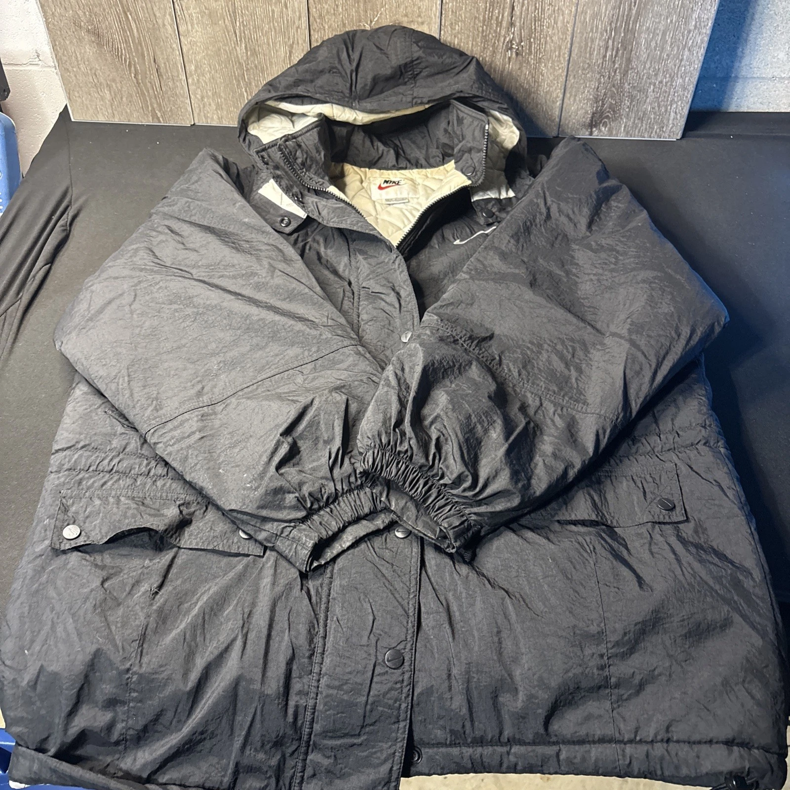 Nike Jacket Mens L Black Hooded Full Zip Puffer Fleece Lined Winter Coat