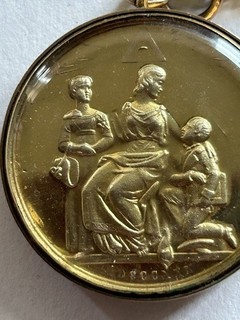 9ct Gold Mounted Duke of Sussex Masonic Medal 1930 33 1938 Buse London
