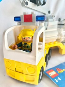 VTG Lego Duplo 7844 Airport Rescue Truck & Minifigures + Manual ** Incomplete