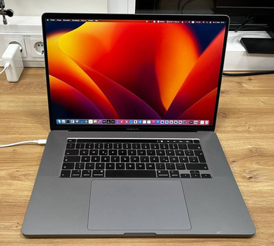 Apple MacBook Pro 2019 (16'', 2TB SSD, 32 GB RAM, Intel Core i9-9880H, 2,40GHz)