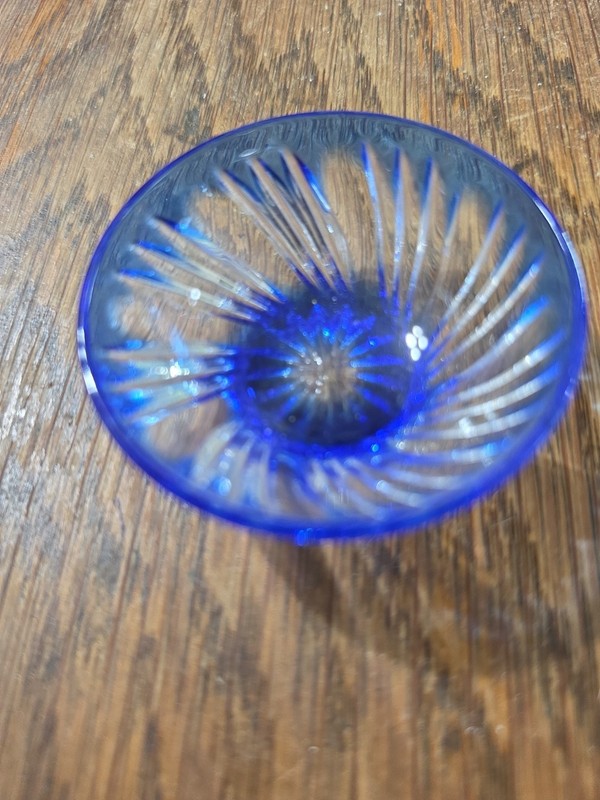 BLUE BOHEMIAN CUT TO CLEAR SWIRL SALT DIP CELLAR