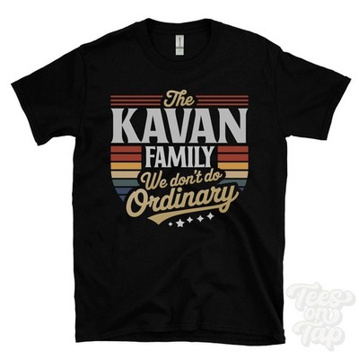 THE KAVAN FAMILY WE DON'T DO NORMAL T-SHIRT Nachname Wappen Clan Name Papa Geschenk