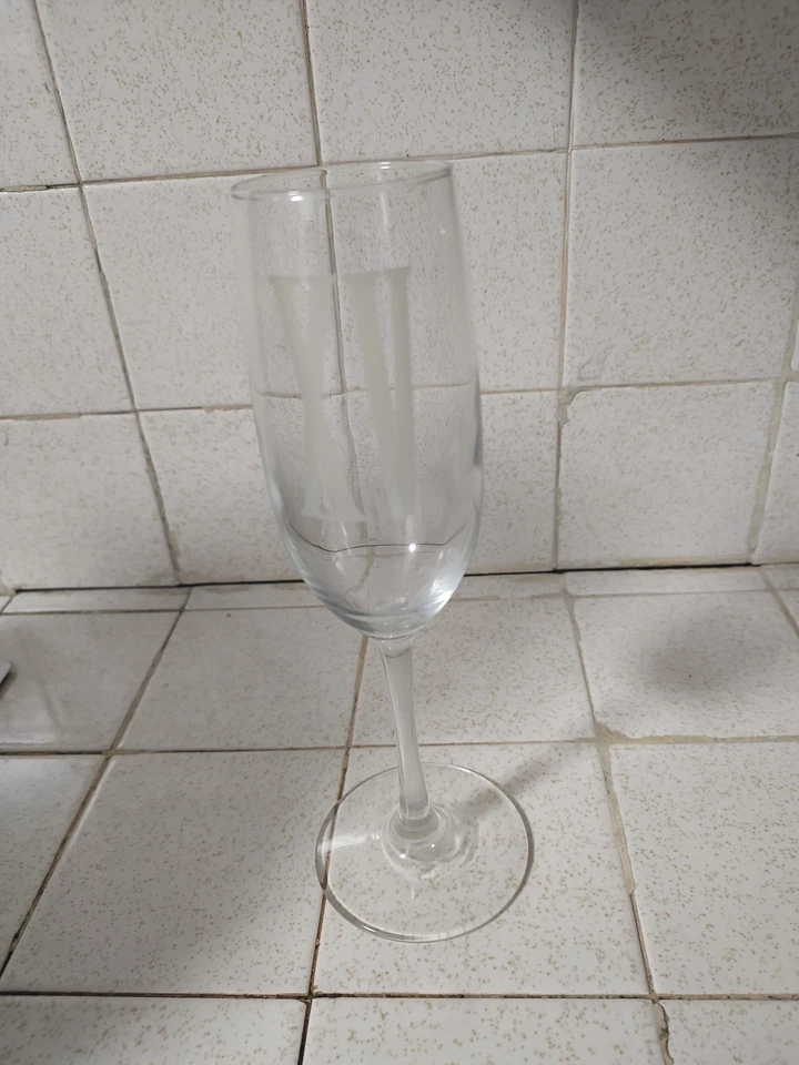 RARE FF XIII E3 2009 & XV E3/PAX 2016 Champagne Glass Set 2Official Square Enix - Image 4 of 4