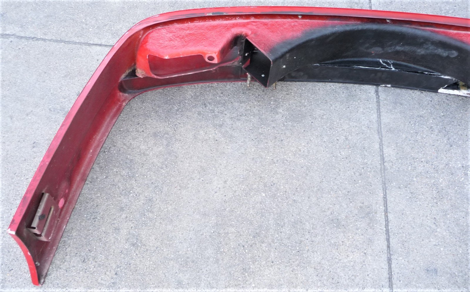1987 1990 Ferrari Testarossa Front Bumper Cover 61532100 Damaged, OEM OE