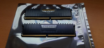 Corsair Vengeance / LPX 16GB (2x8GB) CMK16GX4M2B3200C16