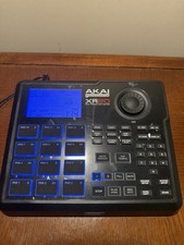 Akai Professional XR20 Beat Production Center...