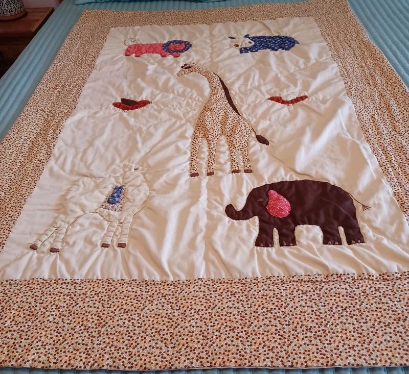 Vintage Appliqued Zoo Animals Crib/Wall Quilt (44" x 59")