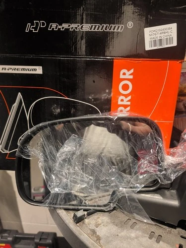 2003-2007 CHEVY SILVERADO 1500 FRONT LEFT DRIVER SIDE POWER DOOR MIRROR OEM