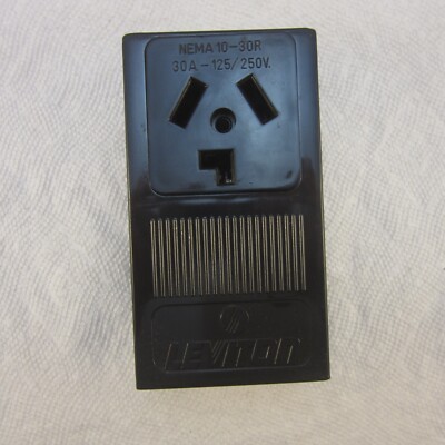 Leviton 5054 Surface Mount Dryer Plug 22 Volt 30 Amp 3 Prong