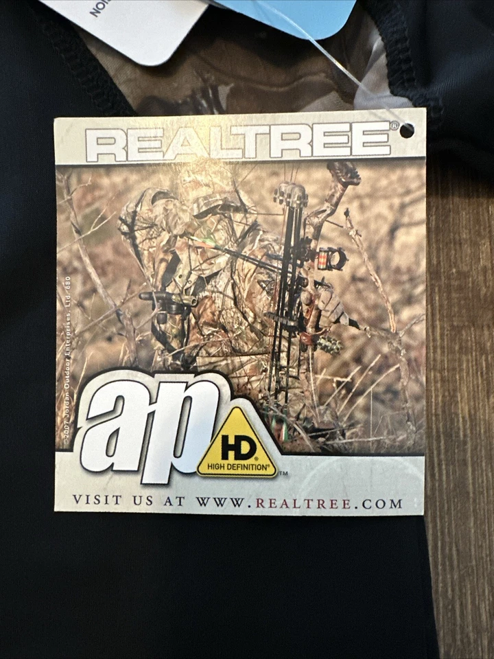 Outfitters Ridge Men’s Realtree AP Compression Mock Tee Sizes M, L, XL, 2XL, 3XL - Image 4 of 4