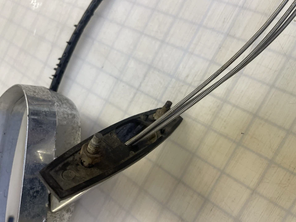 Espejo retrovisor remoto lado conductor izquierdo Buick Skylark Riviera Electra Lesabre 1970-1972. Foto 3 de 4