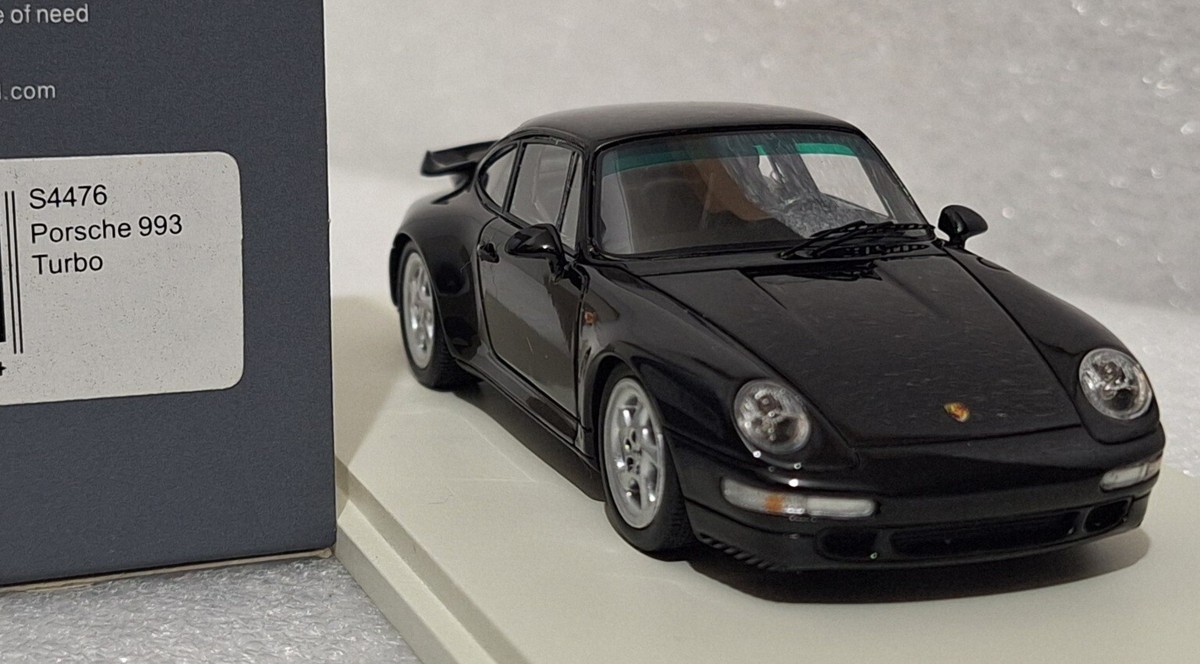 MINICHAMPSPorsche911CarreraRS 1995 黒1/43 Porsche 911 (993) Targa 1995 Black 1:43 Minichamps 430063065