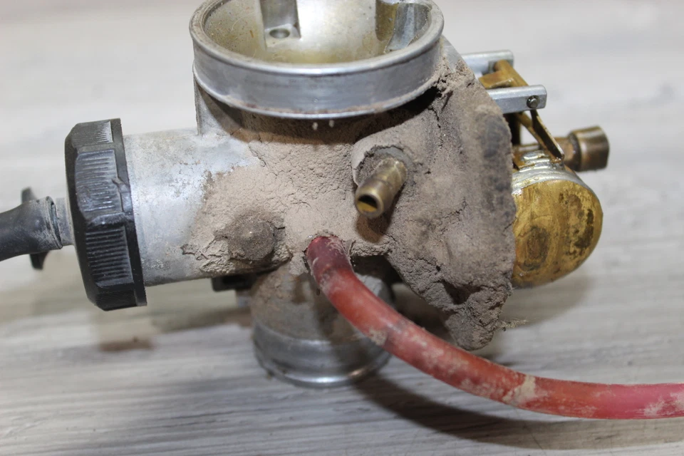 Carburador de carburador Honda Atc250r 1981 OEM Keihin Foto 2 de 4