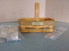 Longaberger 2001 Bee Basket with liner, protector, tie-on NEW 