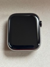 Apple Watch Series 8 45mm Edelstahlgehäuse mit Milanaise Armband - Graphit (GPS)