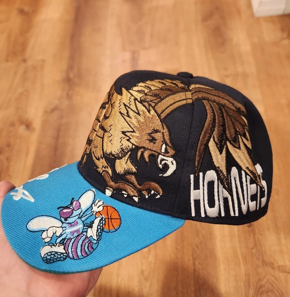 Charlotte Hornets NBA Edición Rara De Colección Años 90 Costom Snapback Sombrero Foto 2 de 4