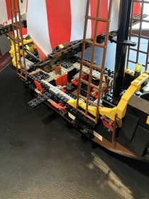 Lego Pirates #10040 &ldquo;Black Seas Barracuda&rdquo; (2002), Used, Very Good Cond,Complete