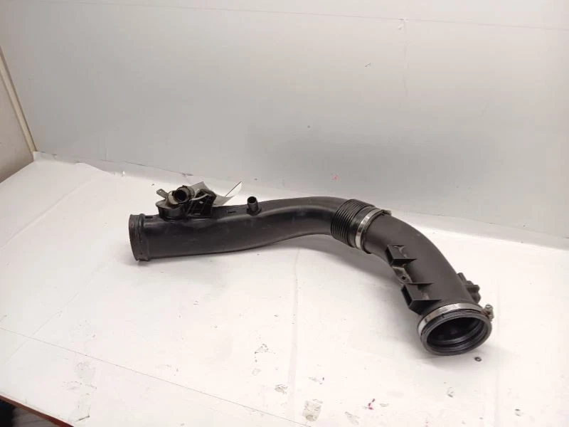 14-18 BMW X5 X6 3,0 л зарядная труба воздушный шланг трубка индукция 13717605585 - Изображение 2 из 4