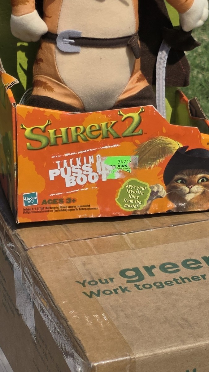 shrek 2 booster box and Shark Tale 2 in 1 Join him as he journeys to the Poison Apple and beyond and find out how he becomes part of the tightest group of friends ever found in the fairytale world Shrek 2 Box of 48