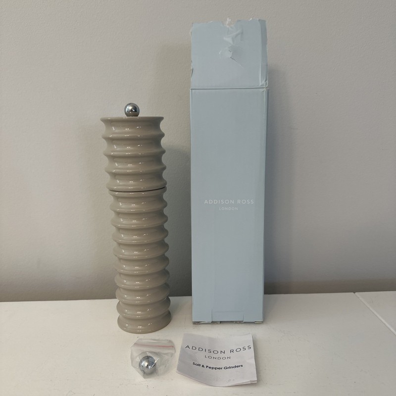 Addison Ross Black Peppercorn Dry Rock Salt Grinder Twister Taupe