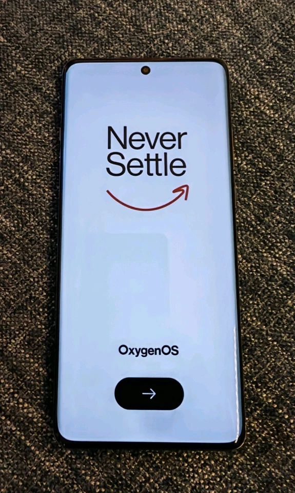 OnePlus 12 · 256GB, photo 2 of 5