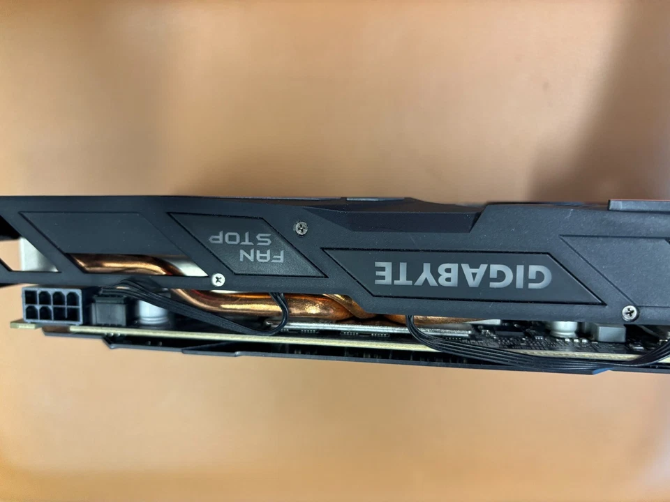 Gigabyte AORUS Radeon RX 570 4GB Graphic Cards - Image 3 of 4