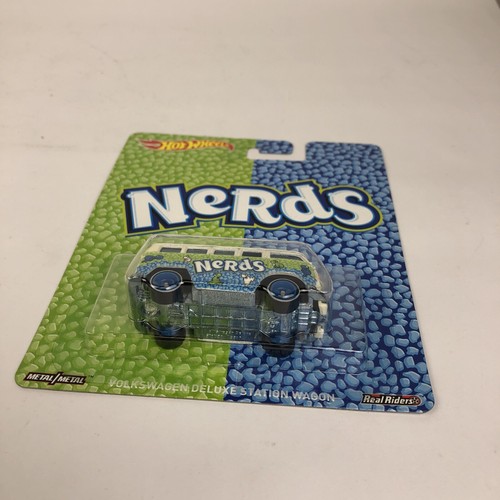 MATEL Hot Wheels Culture Candy Nerds White VW Volkswagen Deluxe Station Wagon - Picture 5 of 5