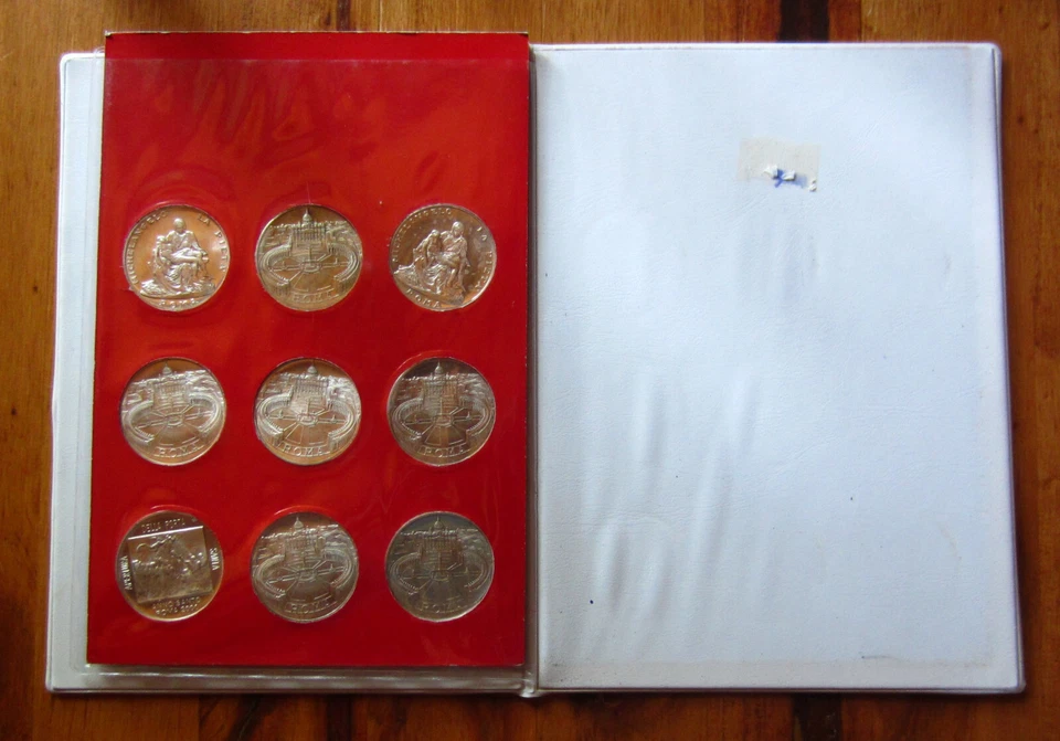 Vintage VATICAN 2002 Coin Set THIRD MILLENNIUM 20th 21st Century Popes Souvenir - Image 2 of 4