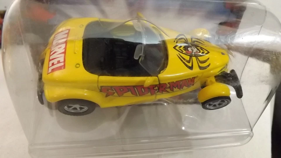 Maisto Marvel Spider-Man Chrysler Prowler  1/43 Scale - Image 3 of 3